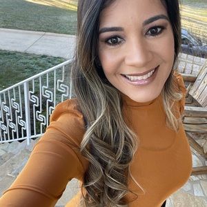 Meet your Posher, Andrea